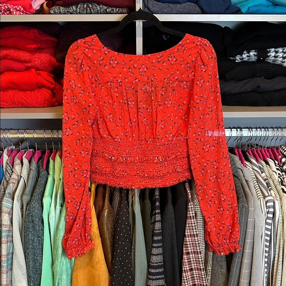 Free People red/pink/navy floral long sleeve smocked waistband crop top size S
